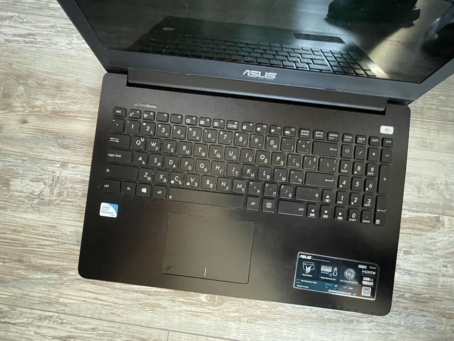 ASUS X502C / 4GB RAM / 120GB SSD / 15.6