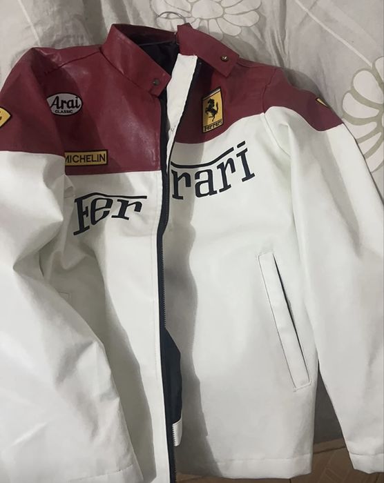 Куртка кожаная, носила один раз