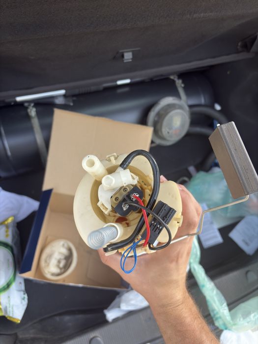 Електрическа бензинова горивна помпа BOSCH