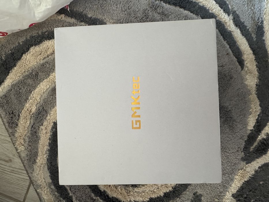 Mini pc GMKtec k11 AMD RYZEN 9 32 GB ram +1TB  windows 11 pro