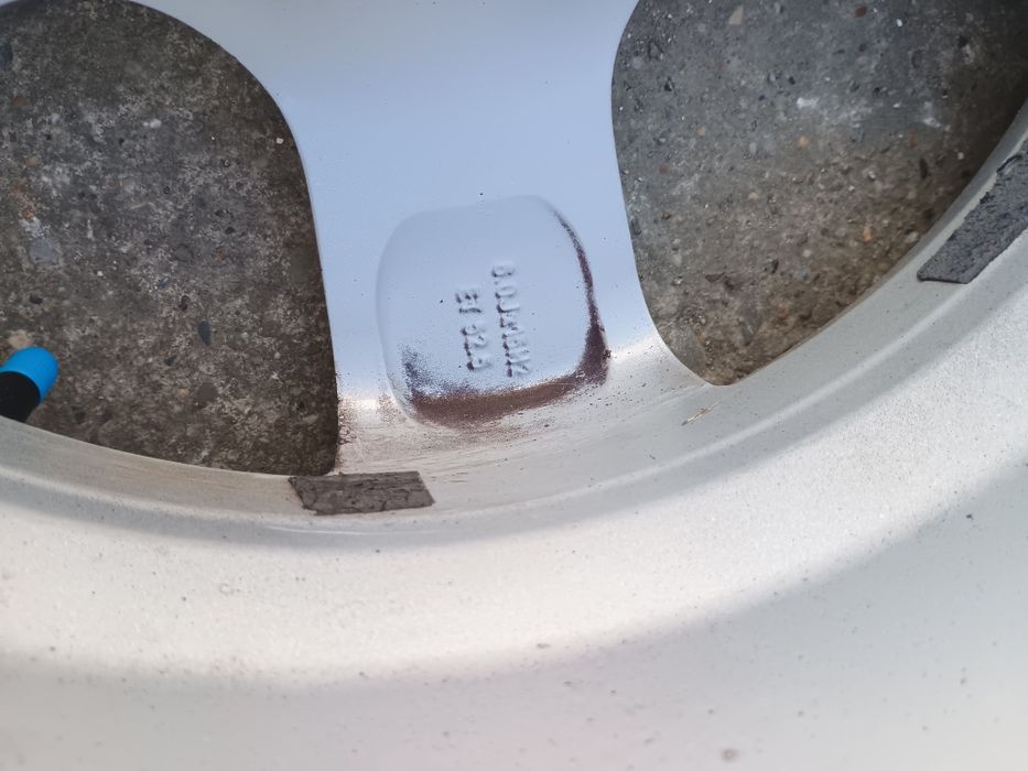 Vând jante aliaj originale Mazda și cauciucuri M+S dot.20/2025