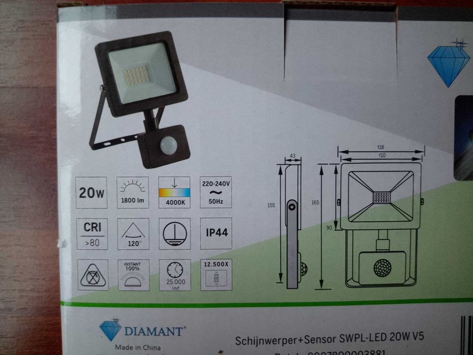 Proiectoare led ultra-slim,senzor de miscare,100,70,50,30,20,10W,4000K