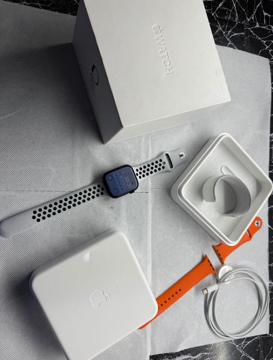 Apple Watch seria 7 45mm impecabil