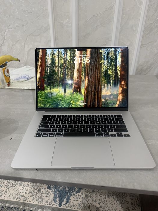 Macbook Air M3 15 12/256gb