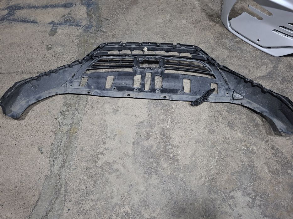 BYD chimpion giprid bamfer va tagidagi plasmas spolleri bilan sotila