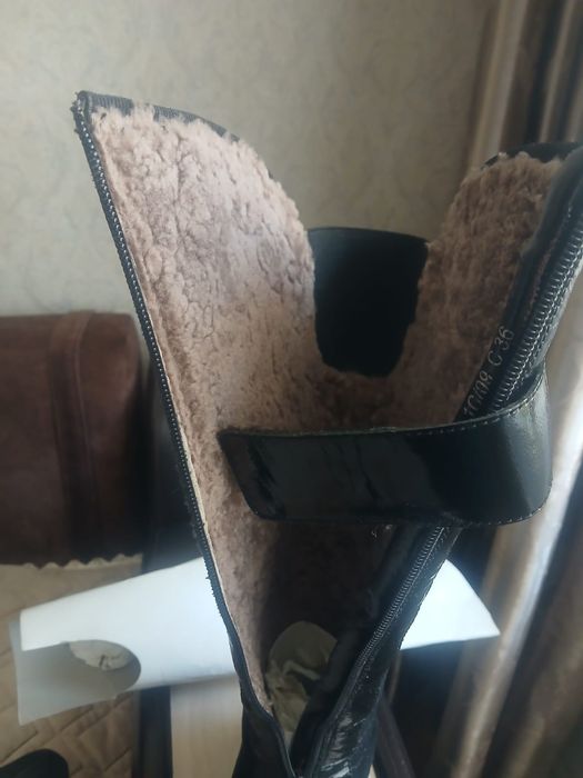 Продам зимние сапоги