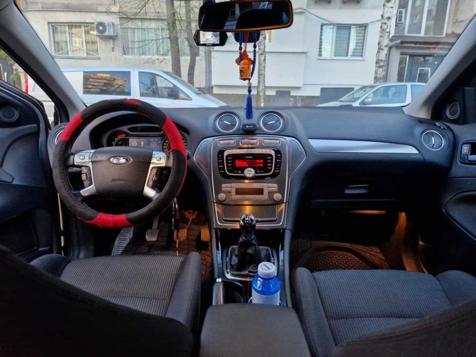 Ford Mondeo 2.0 бензин,107kw.147ks.ръчна скоросна кутия.169000км.