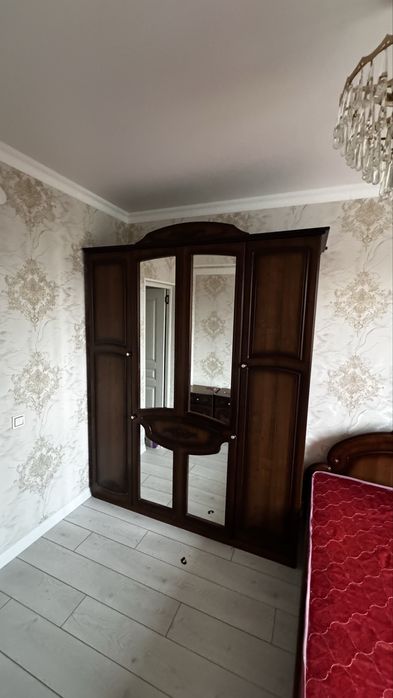 Кровать и шифонер