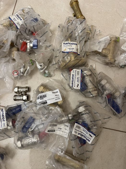 Vand coturi de bronz si cupru