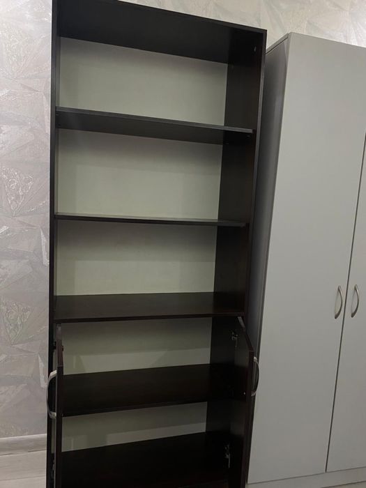 Продам Шкаф срочно