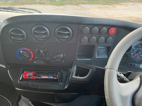 Продавам бус Iveco 35c12