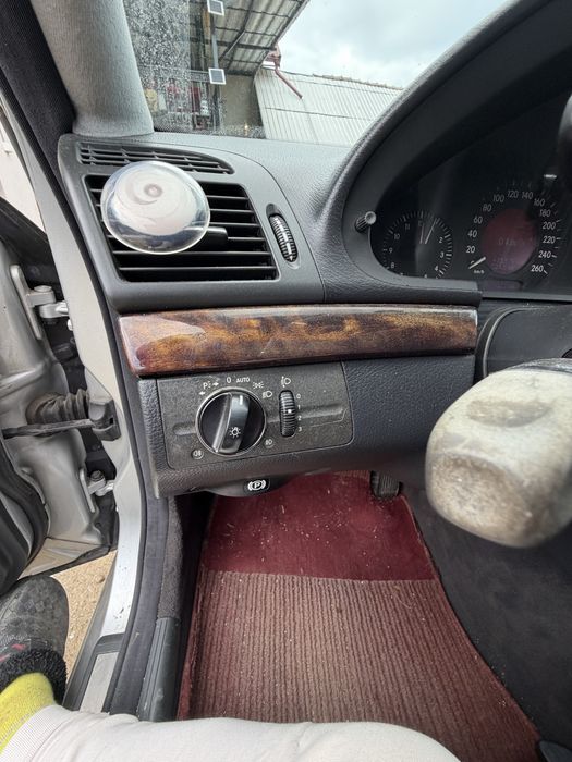 Mercedes E220 CDI W211