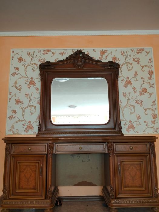 Продам Спальный гарнитур