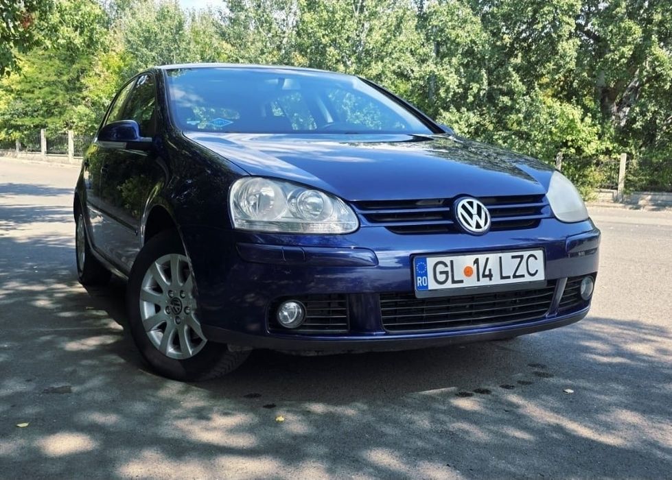 VW Golf 5 Tour 2007 1.6 benzina cu GPL AC 101 cai