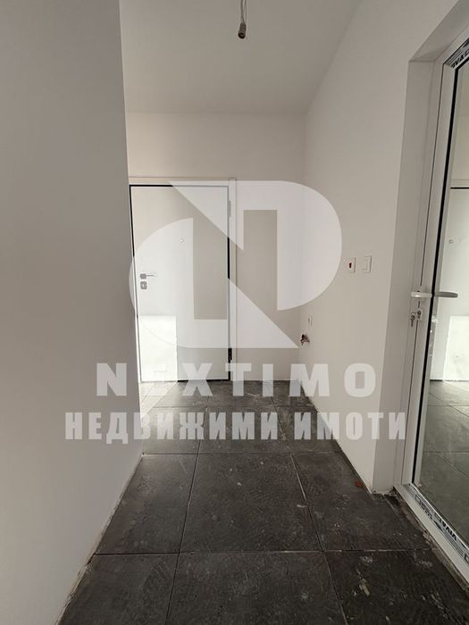 Продава се Тристаен апартамент в Пловдив, Тракия - 100 кв.м за 969 €/кв.м - Снимка #2