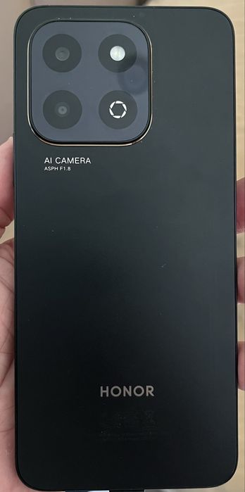 Продам телефон Honor