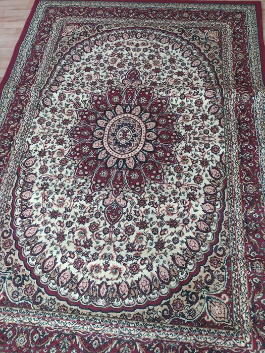 Продам ковер 2х3, 1.7х2.5