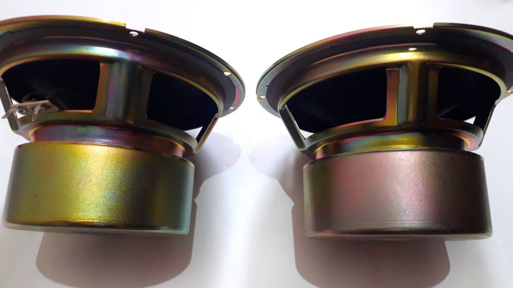 Subwoofer SONY Bir Juft 8 dyum 2x