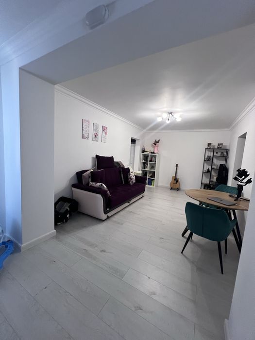 Vand apartament zona superba