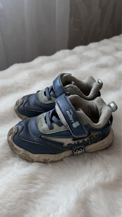 Кросовки на весну