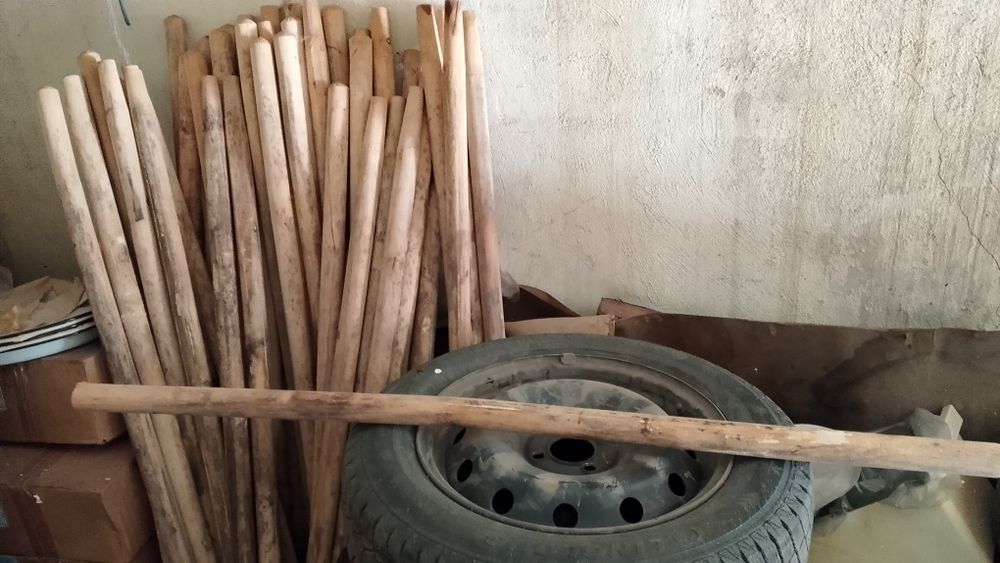 Черенок для лопаты