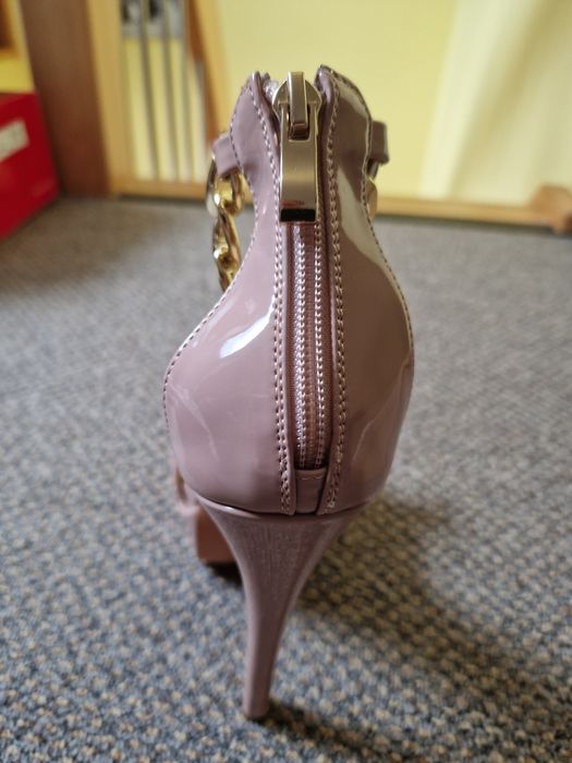 Sandale Nude elegante