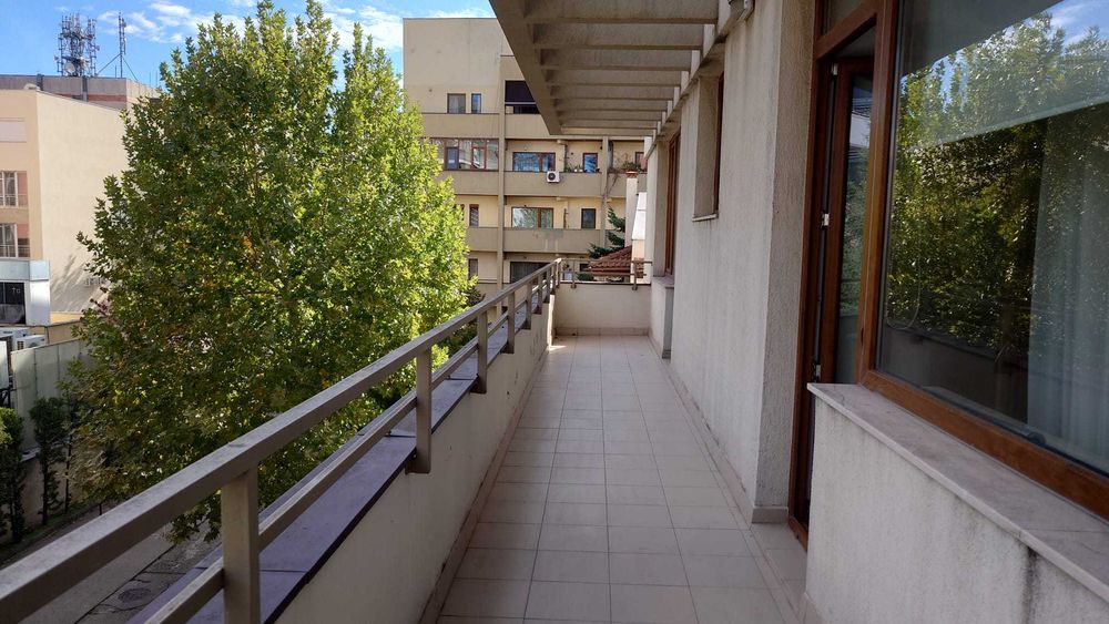 Herastrau / Madgearu / Satul Fracez 4 room apartment / 200 mp