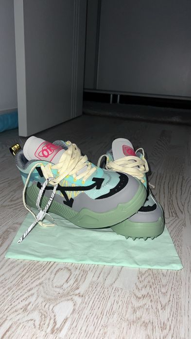 Off White Odsy 1000