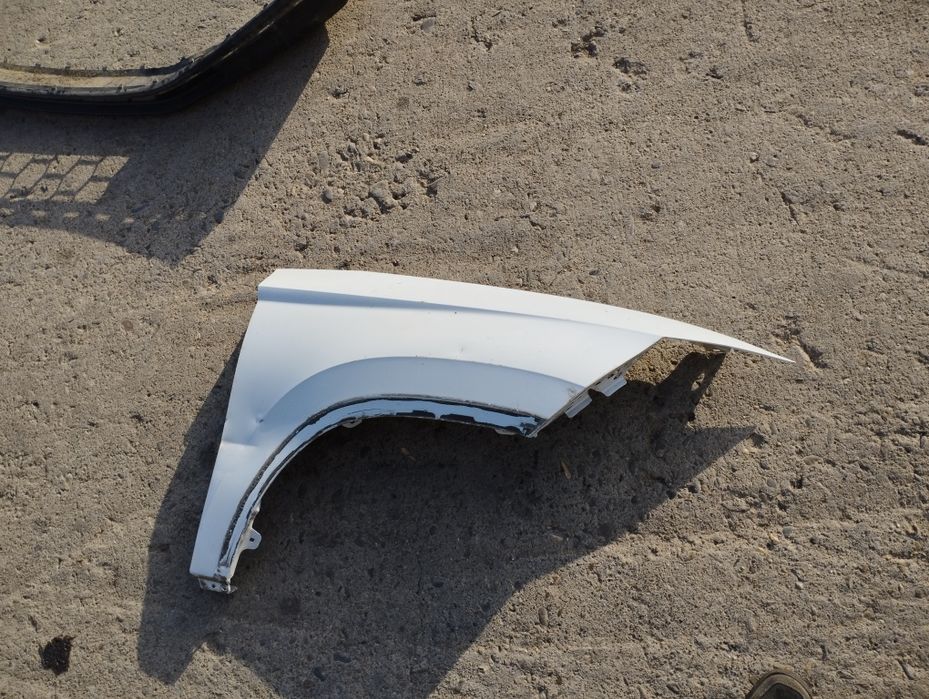 Преден калник за seat Leon 2011 година