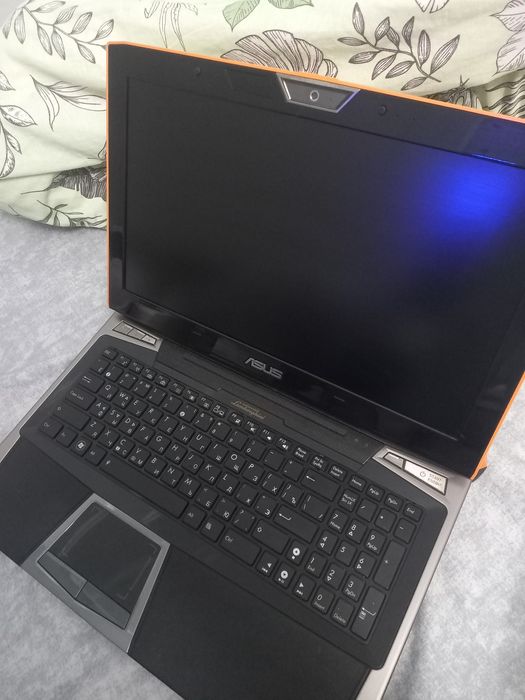 Ноутбук asus LAMBORGHINI VX7