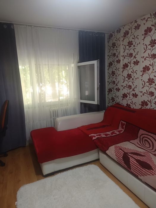 Apartament 2 camere, 56 mp, parter înalt, bloc liniștit – Confectii, Arad