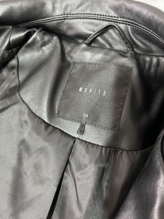 Коженка на девочку