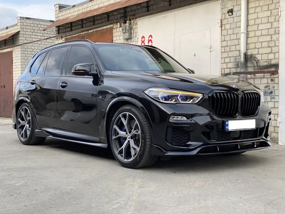 Продам компклет обвес BMW X5 G05