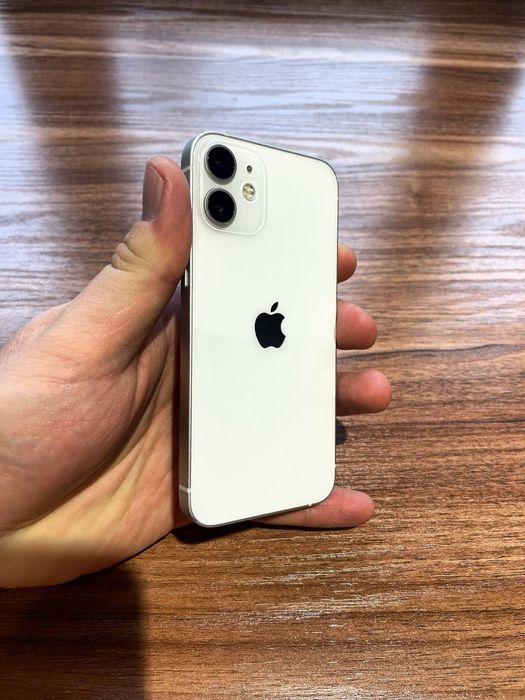 Iphone 12 mini 128gb sotiladi srochno!