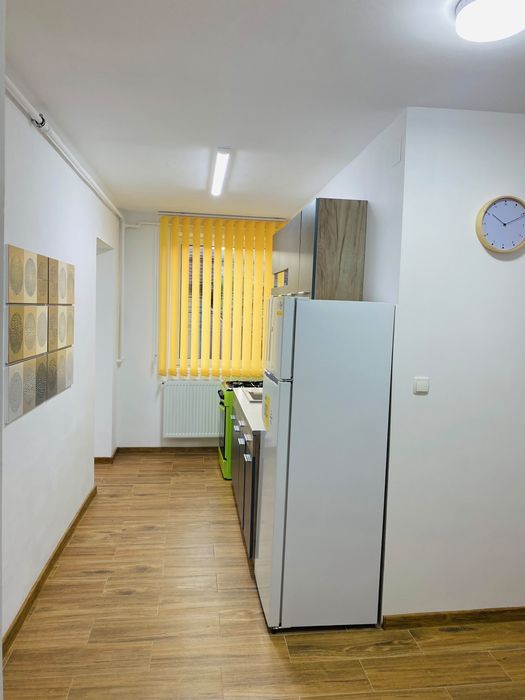 Inchiriez garsoniera moderna in Cetate
