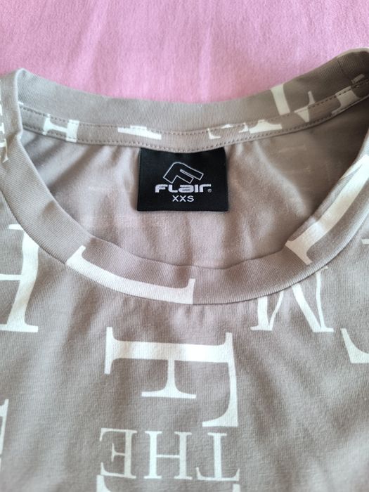 Дамска рокля на Flair