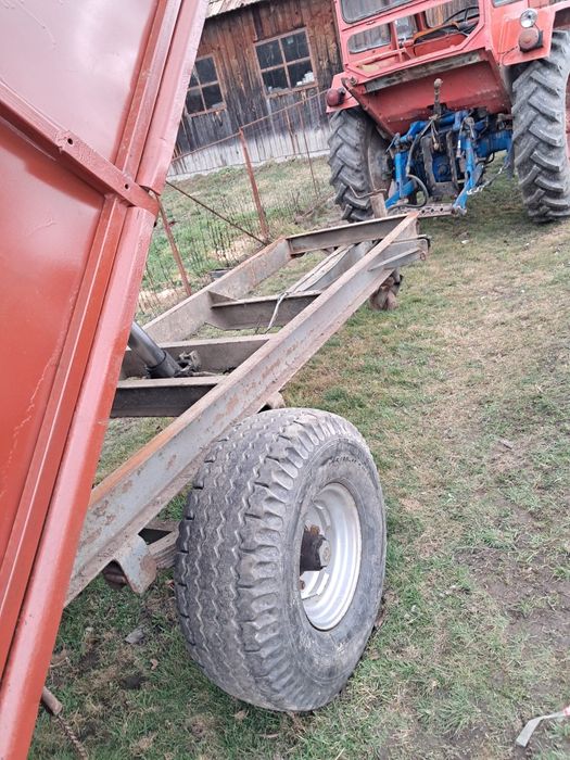 Remorca Basculabila 5 T