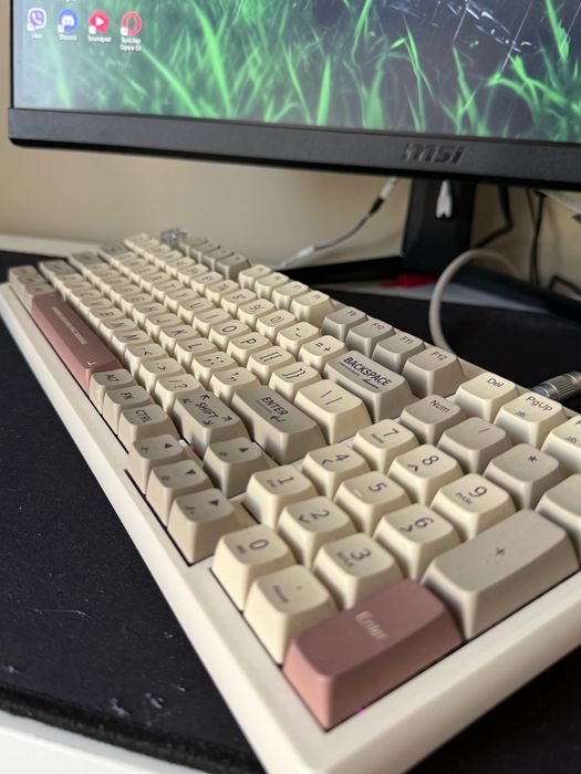 Геймърски компютър / PC / Intel i7 13700kf / Asus rog strix 1070 ti