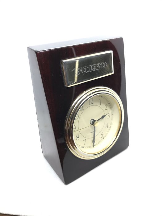 Часы настольные.