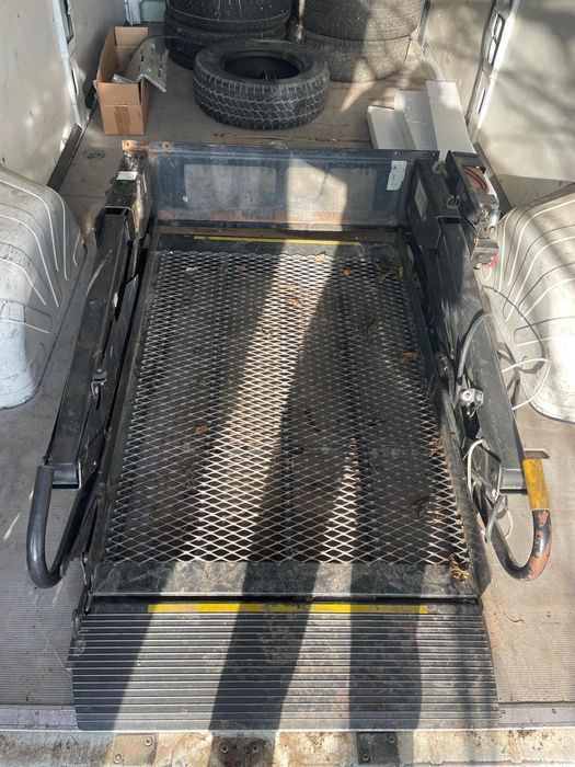 Падащ борд за микробус