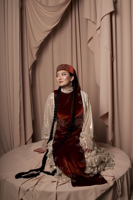 Қыз ұзату,сыңсу әнші