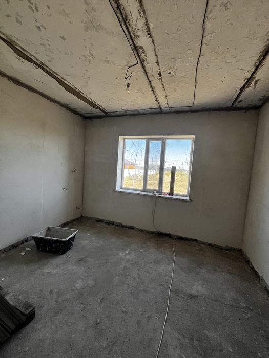 Продам дом 4-комнатный.