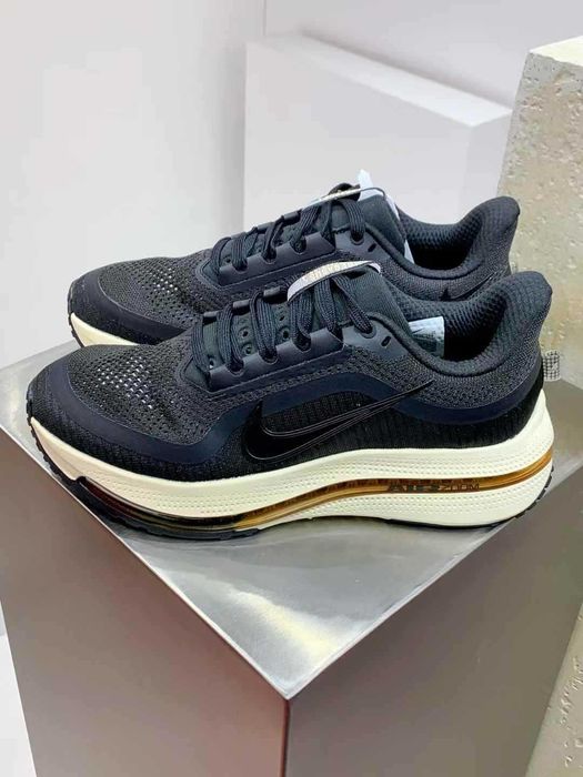 Нови мъжки маратонки Nike Pegasus Premium black/white размер 41 и 42
