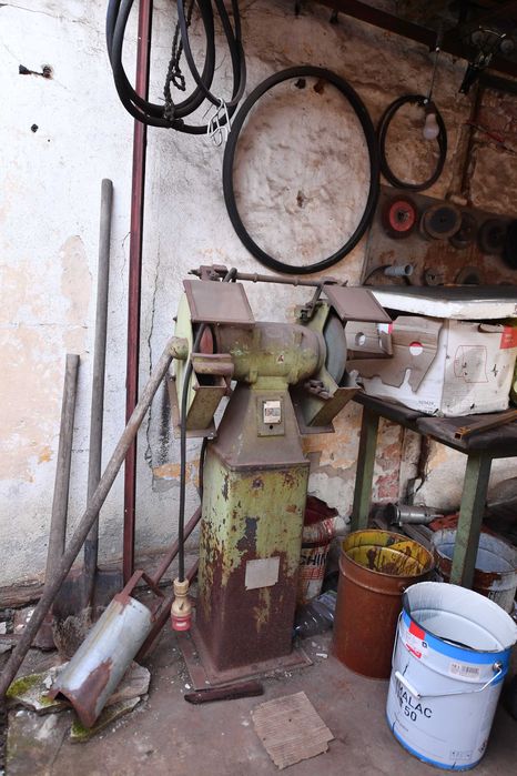 Inchiriez atelier de lacatuserie