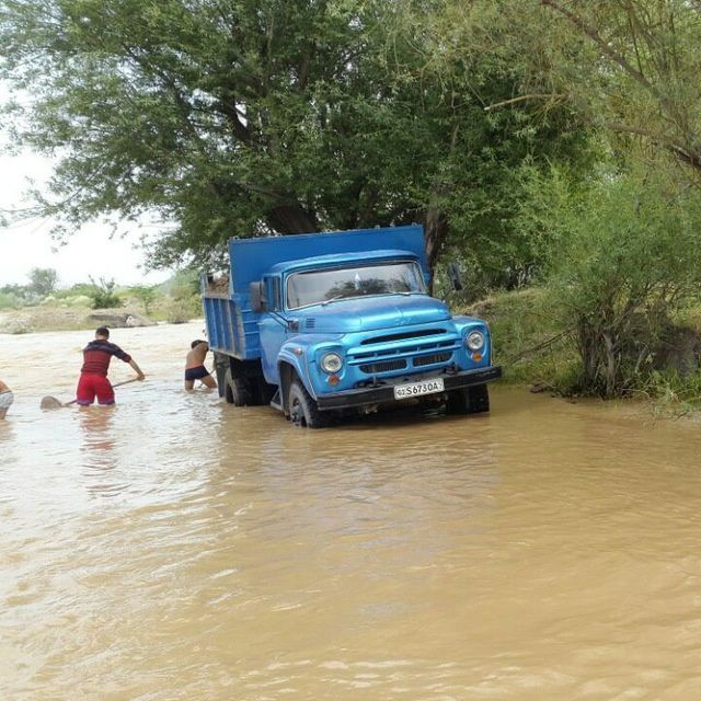 Клинец щебень песок шлакоблок компот цемент строймусор и другие