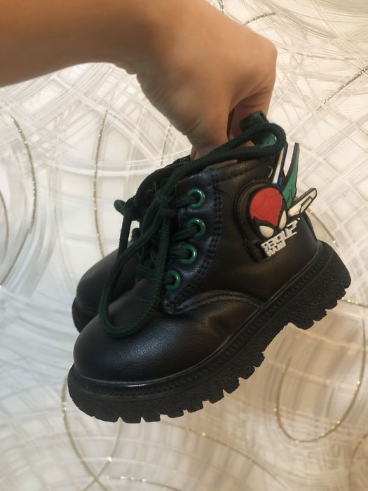 Демисезонные ботинки на мальчика