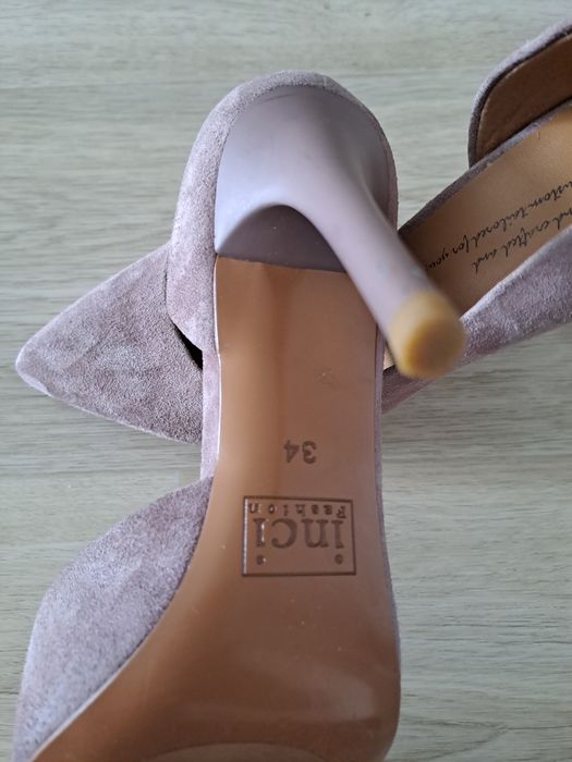 Туфли замшевые на каблуке
