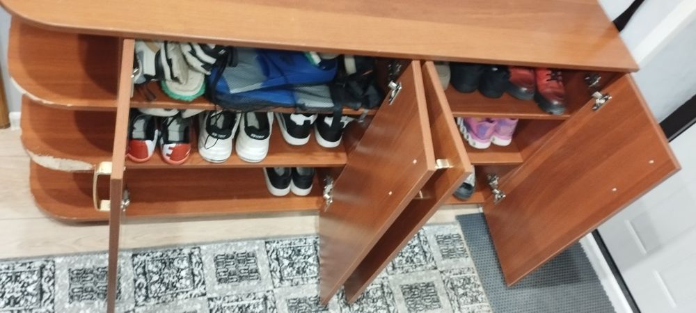 Прихожка для узких коридоров