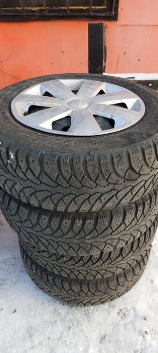 Продам зимнюю резину