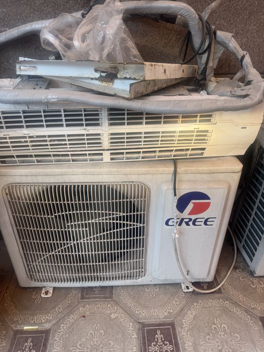 Кондиционер марки Gree, samsung